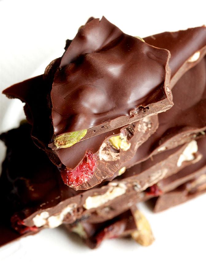 Gourmet chocolate brittles